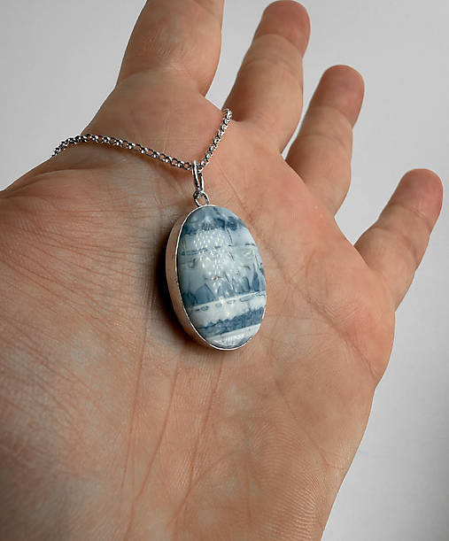 Strieborný 925/1000 prívesok s modrym opálom