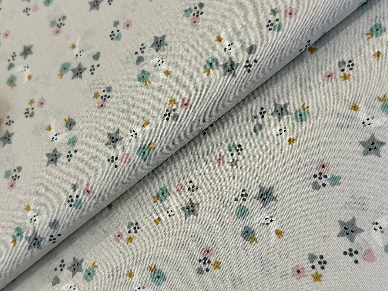 100% BAVLNA / MESIAČIK/ HVIEZDIČKY