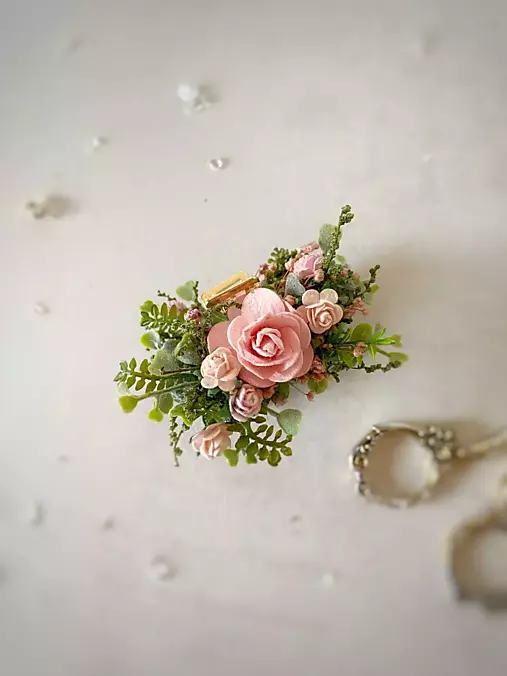 Štipec do vlasov "opantaná nehou"