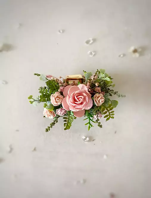 Štipec do vlasov "opantaná nehou"