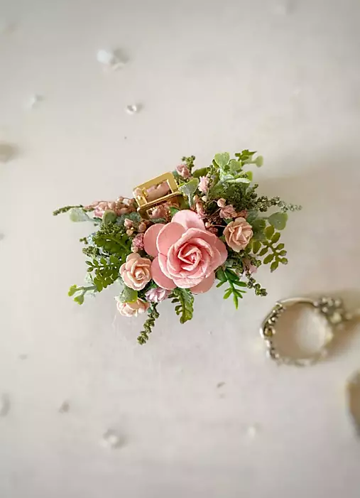 Štipec do vlasov "opantaná nehou"