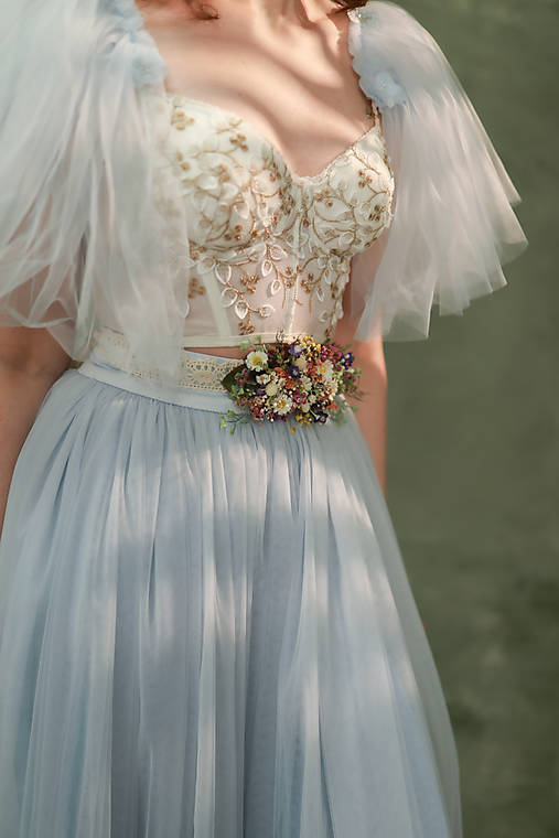 Kvetinový opasok "prvý jarný pozdrav"