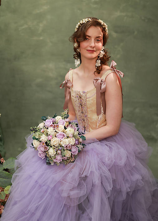 Svadobná kytica "záhrada pri stmievaní"