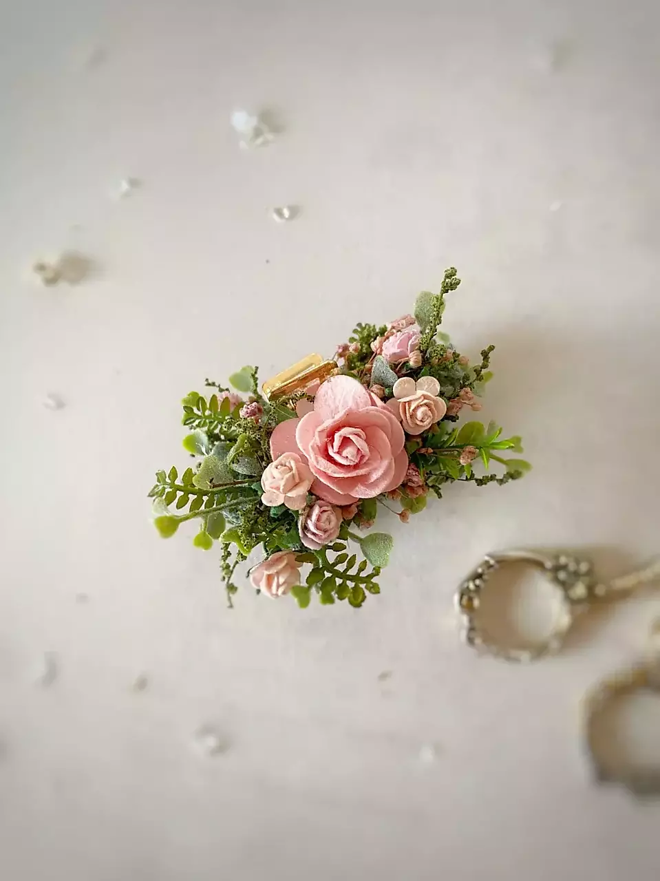 Štipec do vlasov "opantaná nehou"