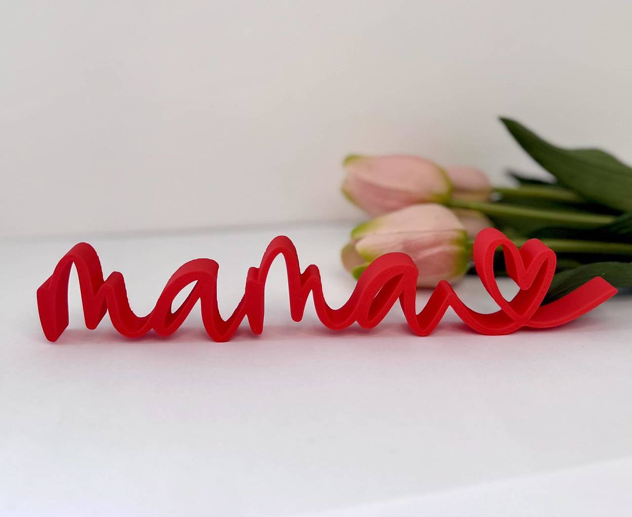 Nežný nápis mama – pre mamu z lásky