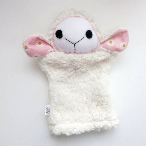 Maňuška ovečka (Huňatá ovečka od Margarétkovej lúky)