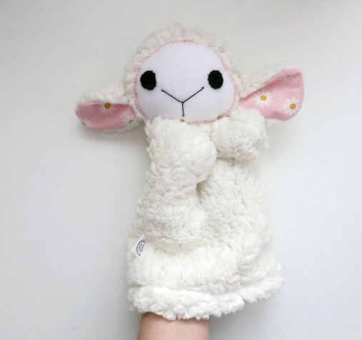 Maňuška ovečka (Huňatá ovečka od Margarétkovej lúky)