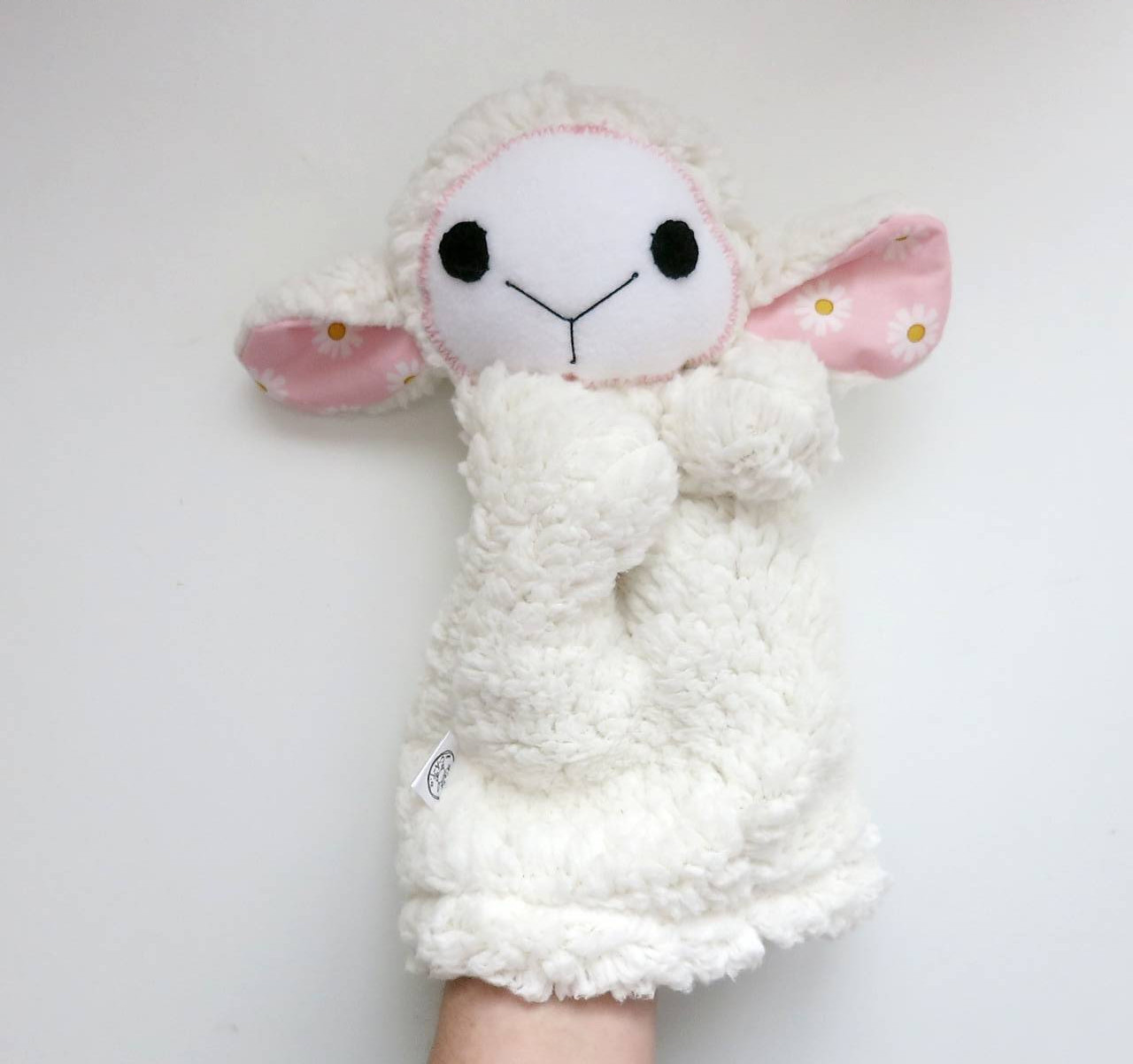 Maňuška ovečka (Huňatá ovečka od Margarétkovej lúky)