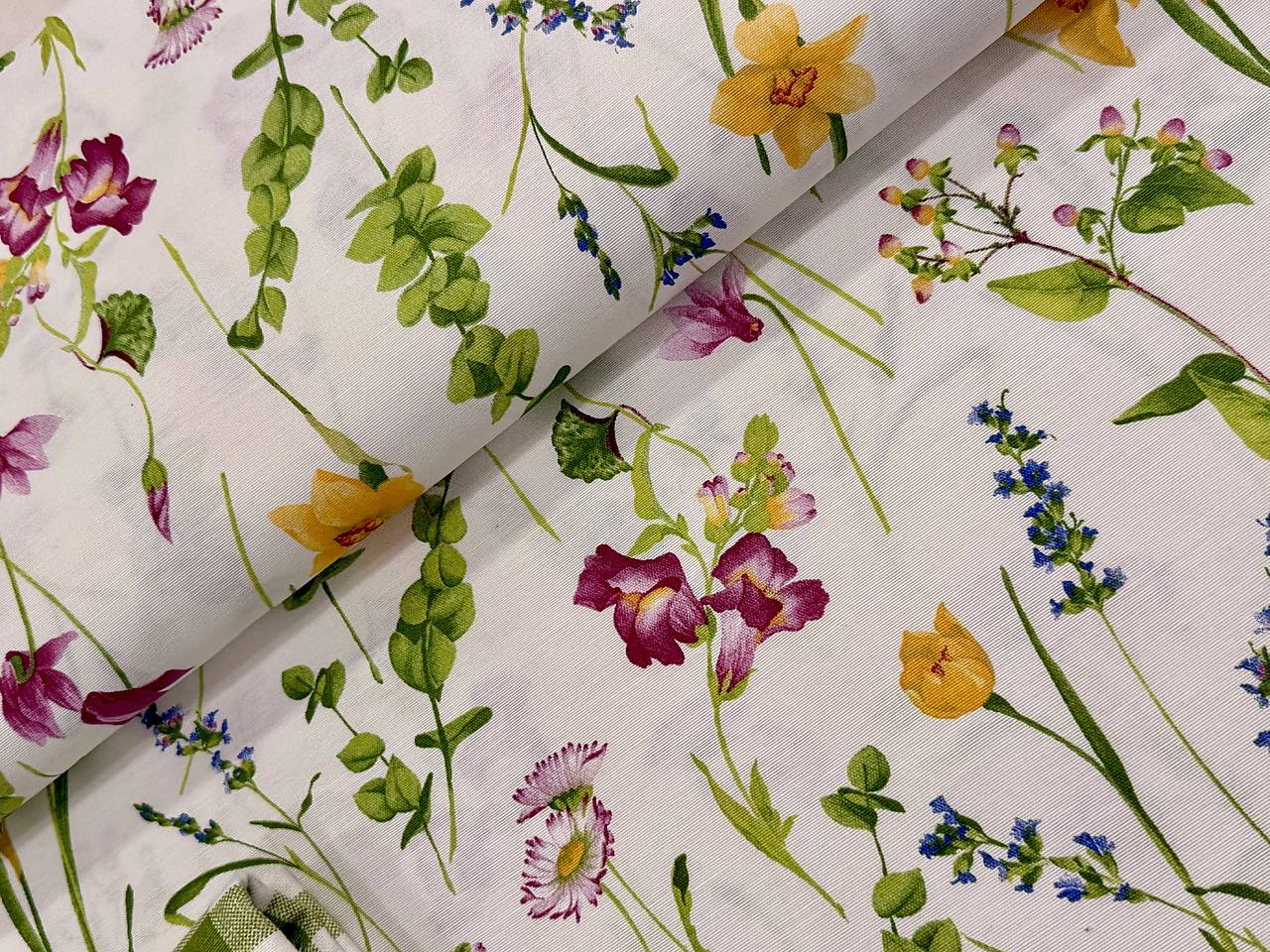 BAVLNA DEKOR/ LÚČNE KVETINY