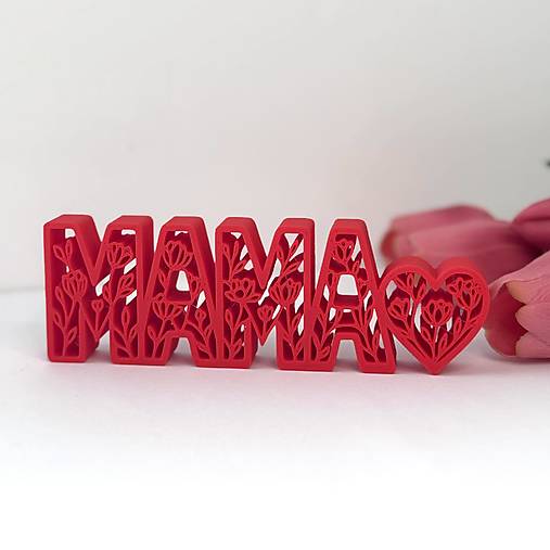 Nápis MAMA s florálnym ornamentom