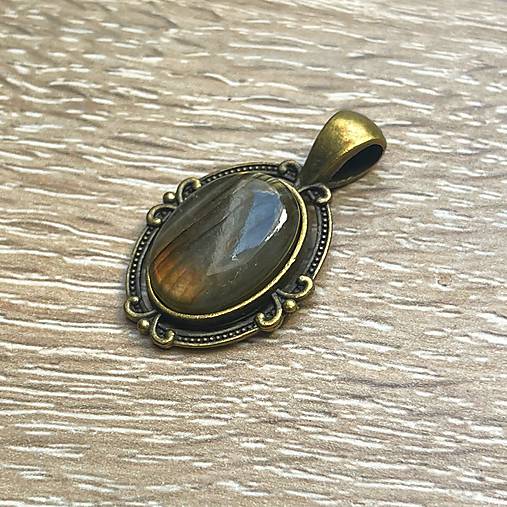 Bronze Filigree Labradorite Necklace / Náhrdelník s labradoritom E074