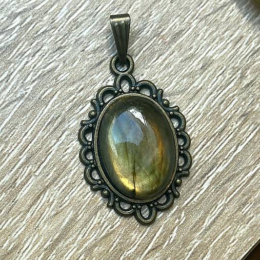 Bronze Filigree Labradorite Necklace / Náhrdelník s labradoritom E074