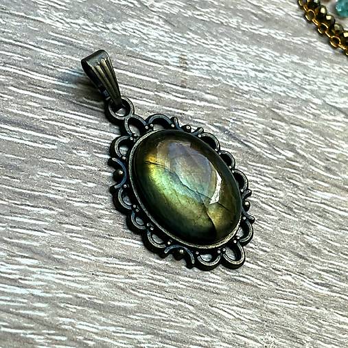 Bronze Filigree Labradorite Necklace / Náhrdelník s labradoritom E074