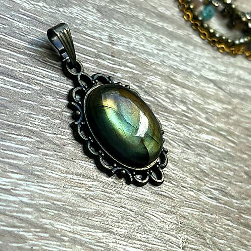 Bronze Filigree Labradorite Necklace / Náhrdelník s labradoritom E074