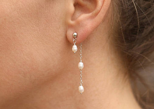 Dlhé retiazkové náušnice s perlami