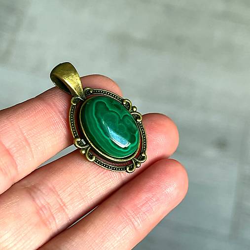 Bronze Filigree Malachite Necklace / Náhrdelník s malachitom E074
