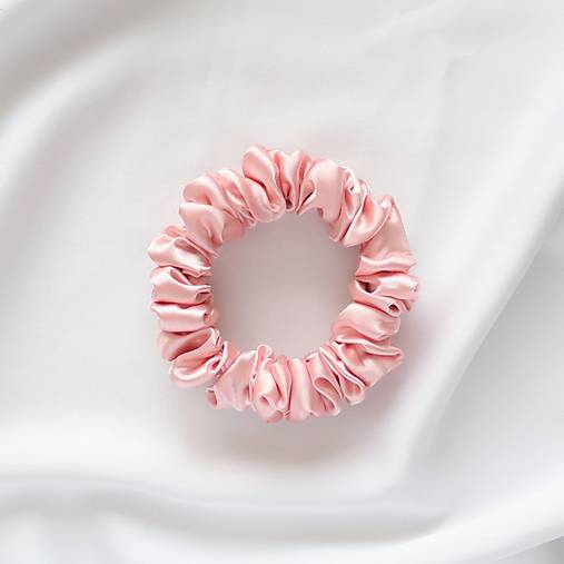 Ozdoby do vlasov - Saténová scrunchie | MINI (Baby pink) - 18308071_