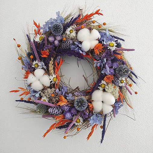 prírodný veniec na dvere zo sušených kvetov | pestrý fialový handmade