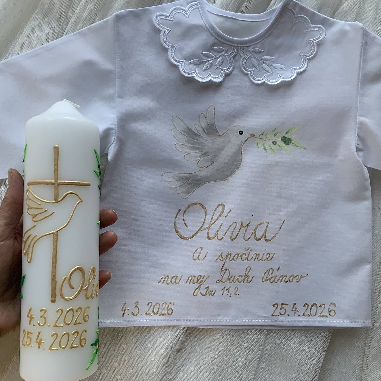 Krstná košieľka a svieca na krst maľovaná  s holubicou