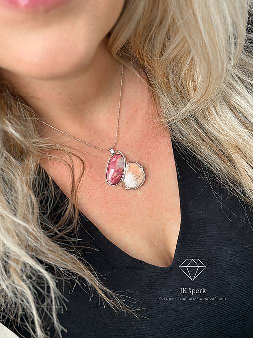 Strieborný 925/1000 prívesok s thulitom a skolecitom ZVÝHODNENÁ CENA