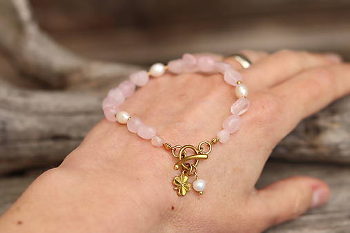 Náramok ruženín, perly