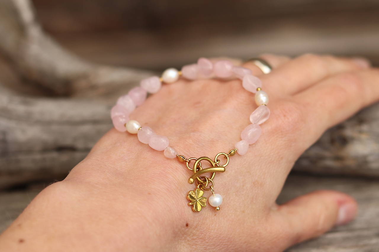 Náramok ruženín, perly