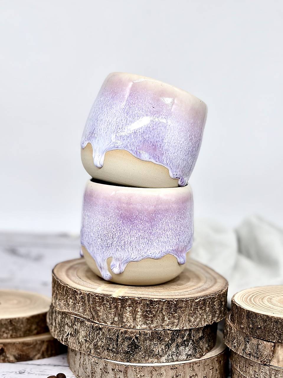 Krokus - pohárik latte elegán (280ml, bez uška)