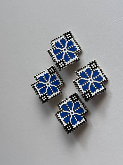 Kovová brošňa Myjafská nezábudka