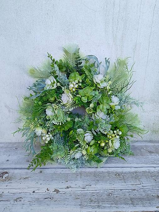 Dekorácie - Greenery veniec skakničky, 35 cm - 18317789_