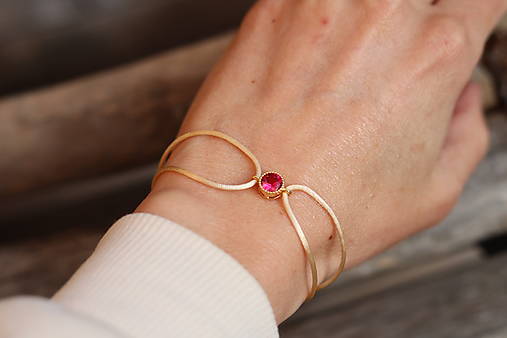 Náramok na šnúrke so zirkónom - pink