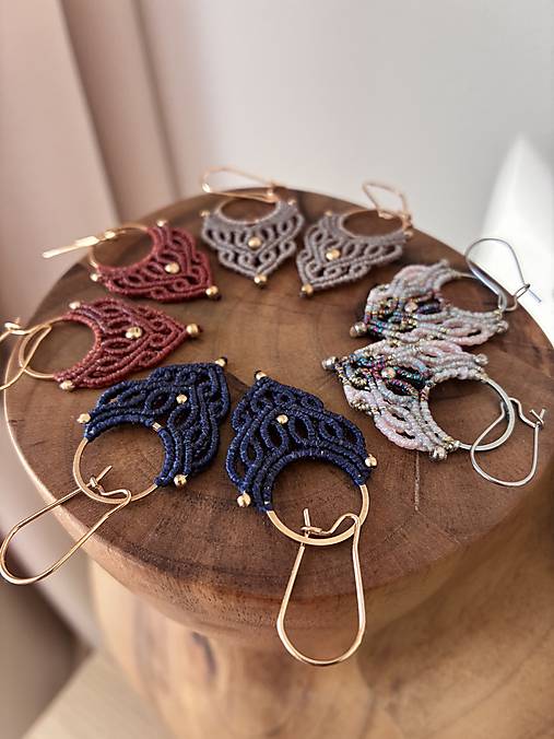 Náušnice - Macrame hojdavé náušnice  (Pestrofarebná) - 18326424_
