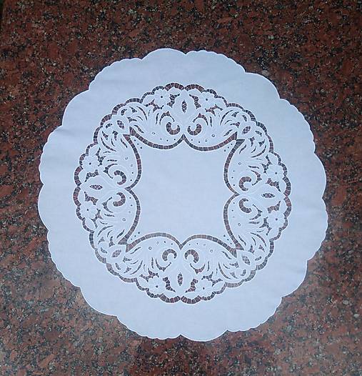 Úžitkový textil - Ručne vyšívaná dečka richelieu R30 kruh 80 cm ("1") - 18328246_
