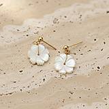 Náušnice - FLORA | Náušnice s perleťovými kvety (gold filled) - 18328684_