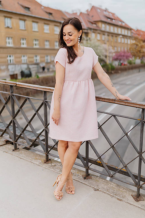 Oblečenie na dojčenie - Bavlnené šaty "Waffle" - baby pink - 18332710_