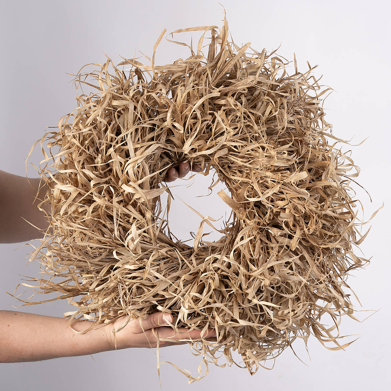 Prírodný veniec na dvere zo sušenej trávy 45 cm | moderný boho veniec handmade