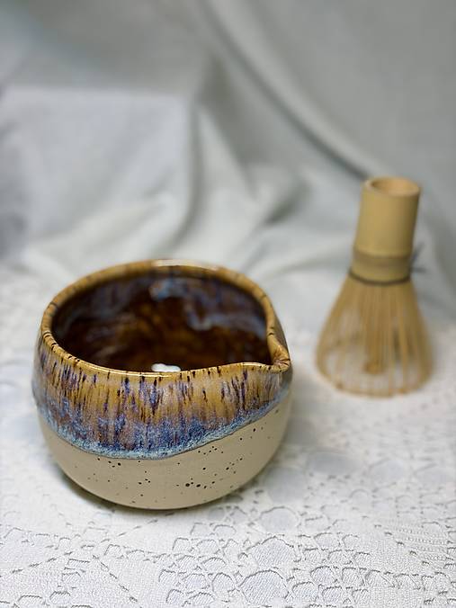 Keramický Chawan na matchu Chestnut Roast