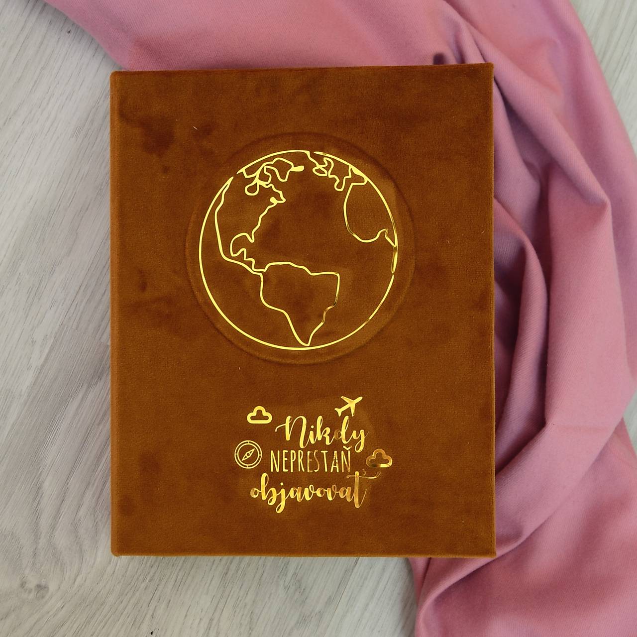 Personalizovaný fotoalbum Zemeguľa