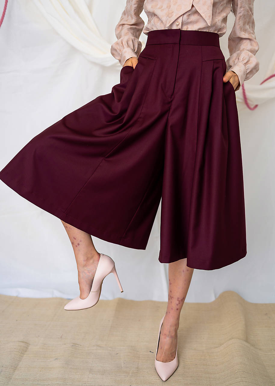 Burgundy tencelové culottes so záhybmi