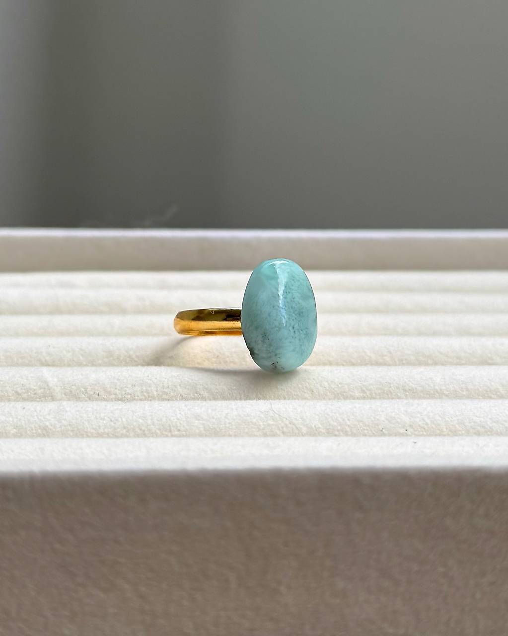 Prstienok Larimar Whisper gold