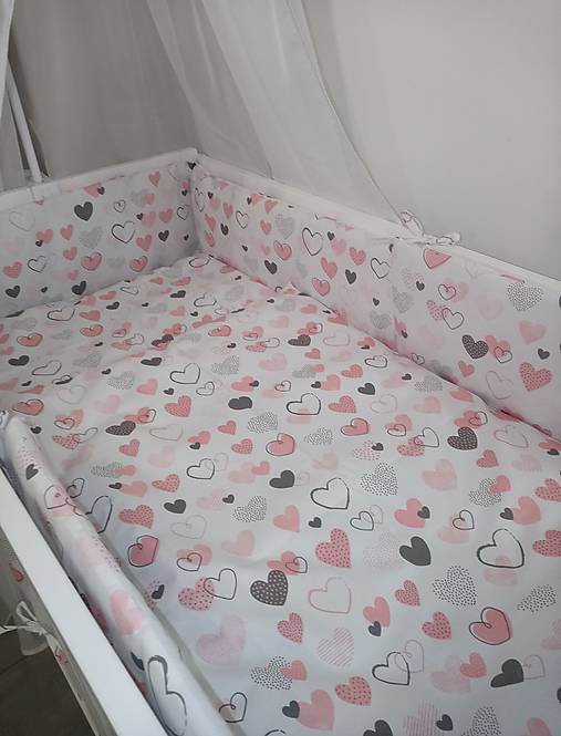 Detský textil - Krásne obliečky do detskej postieľky 100 % bavlna - Srdiečka - 18365173_