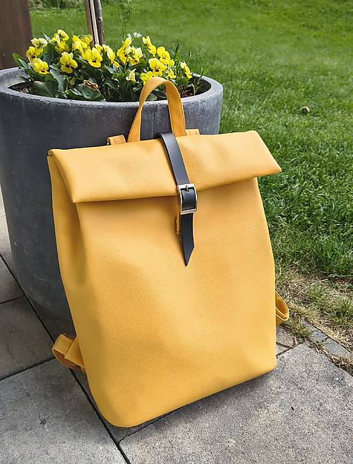 Batohy - Trinity street backpack šafránově žlutá - 18379646_
