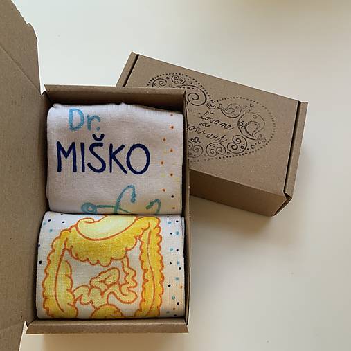 Maľované ponožky pre lekára na želanie