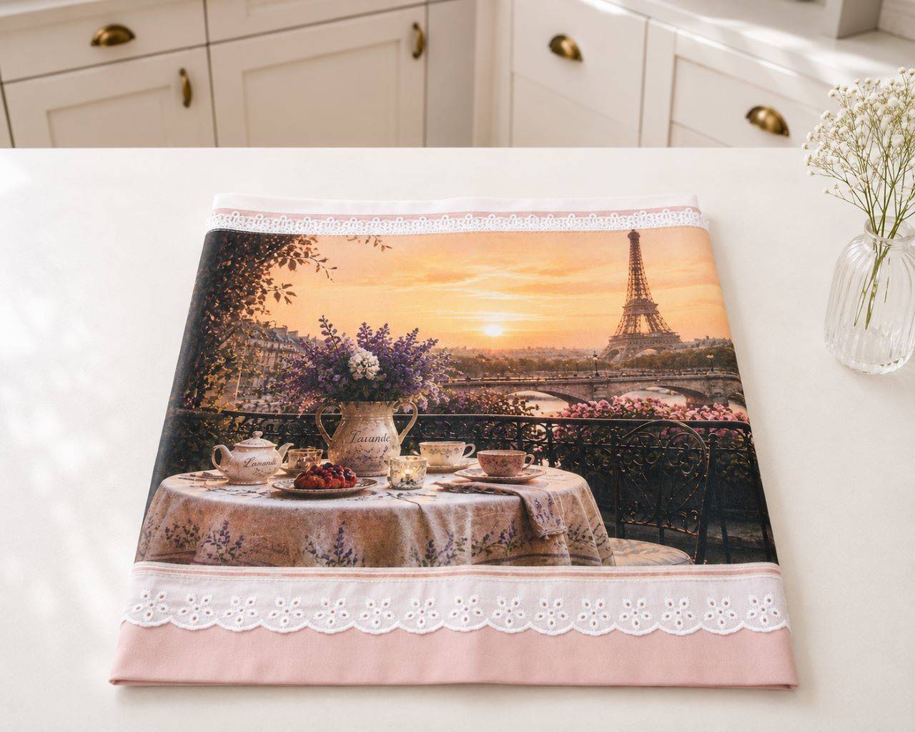 Bavlnená kuchynská utierka 70 × 50 cm – Romantická terasa v Paríži – Francúzska kolekcia