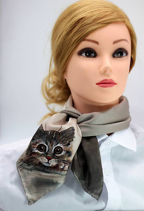 Ručne maľovaná hodvábna šatka  – mačka, Kitty