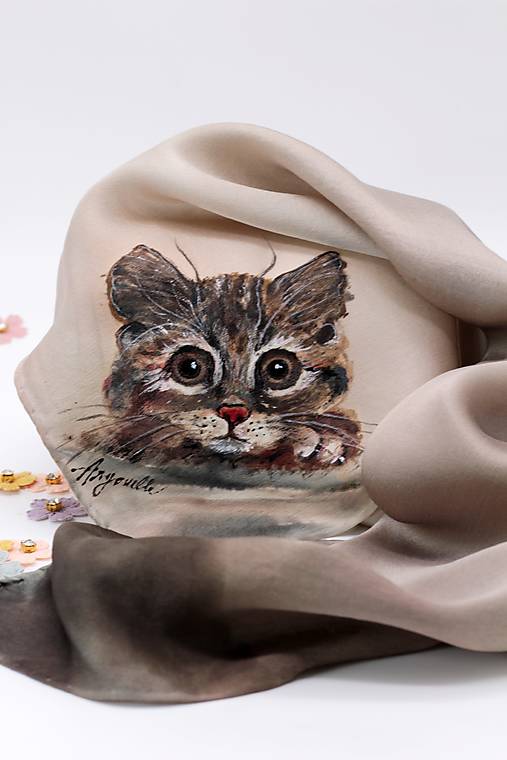 Ručne maľovaná hodvábna šatka  – mačka, Kitty