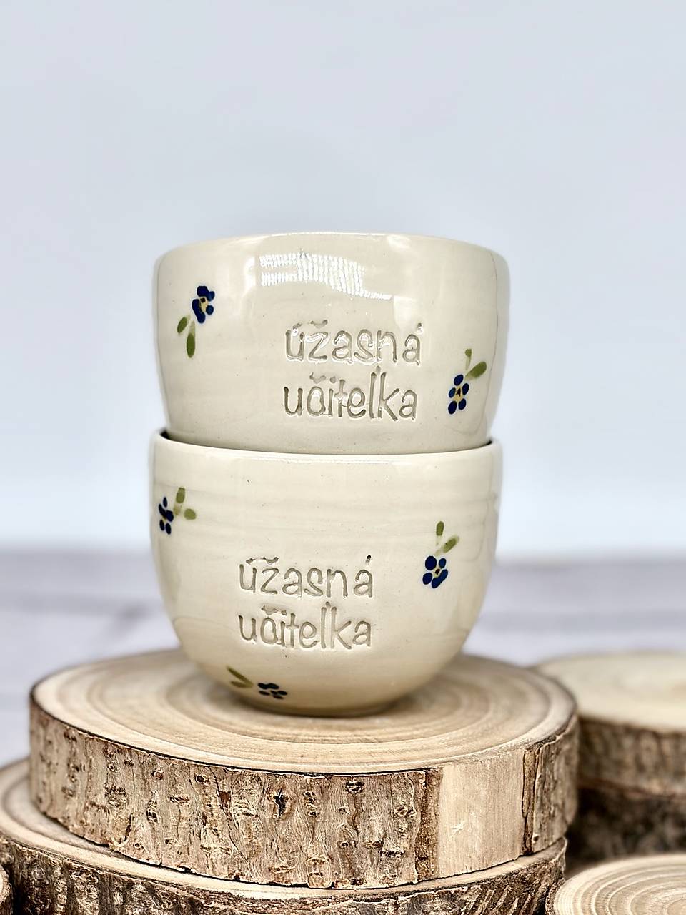 Nezábudka- pohárik cappuccino úžasná učiteľka (200ml, bez uška)