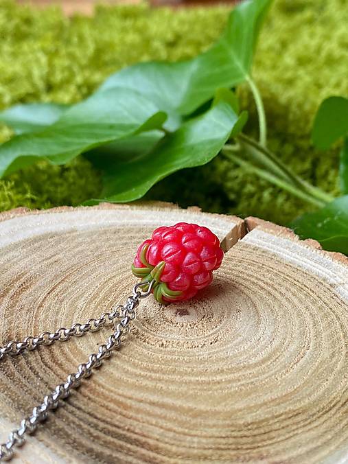 Náhrdelníky - Raspberry - 18394296_