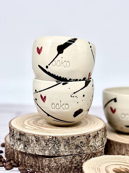 Love is in the air - pohárik cappuccino ocko (200ml, bez uška)