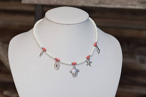 Letný choker láva s príveskami