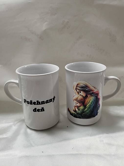 Porcelánový hrnček s požehnaním .